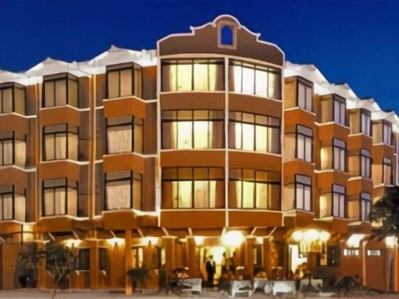 Hotel Puerta Del Rey Santa Cruz de La Sierra Buitenkant foto